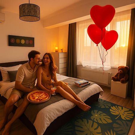 Vila Luminoasa Cu Curte Privata 布加勒斯特 外观 照片