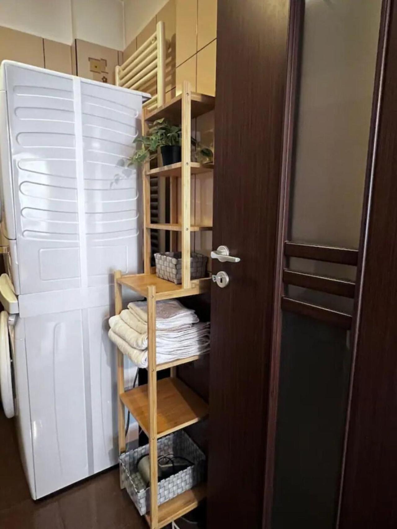 Vila Luminoasa Cu Curte Privata 布加勒斯特 外观 照片